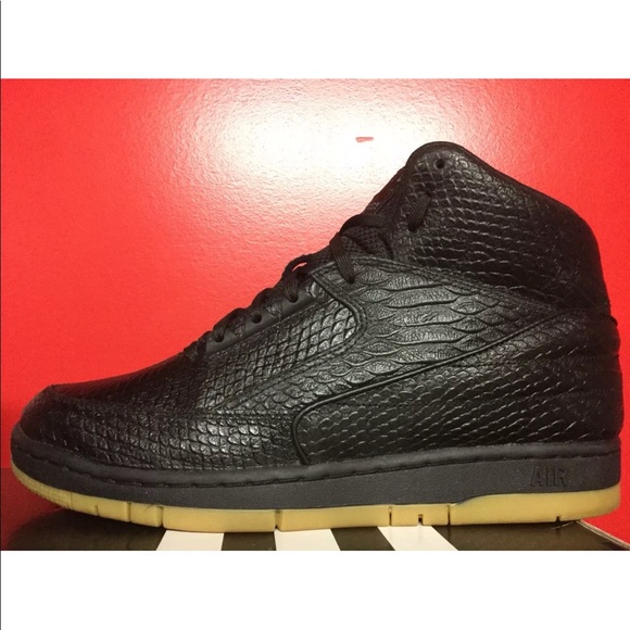 Nike Python Black - Picture 2 of 5